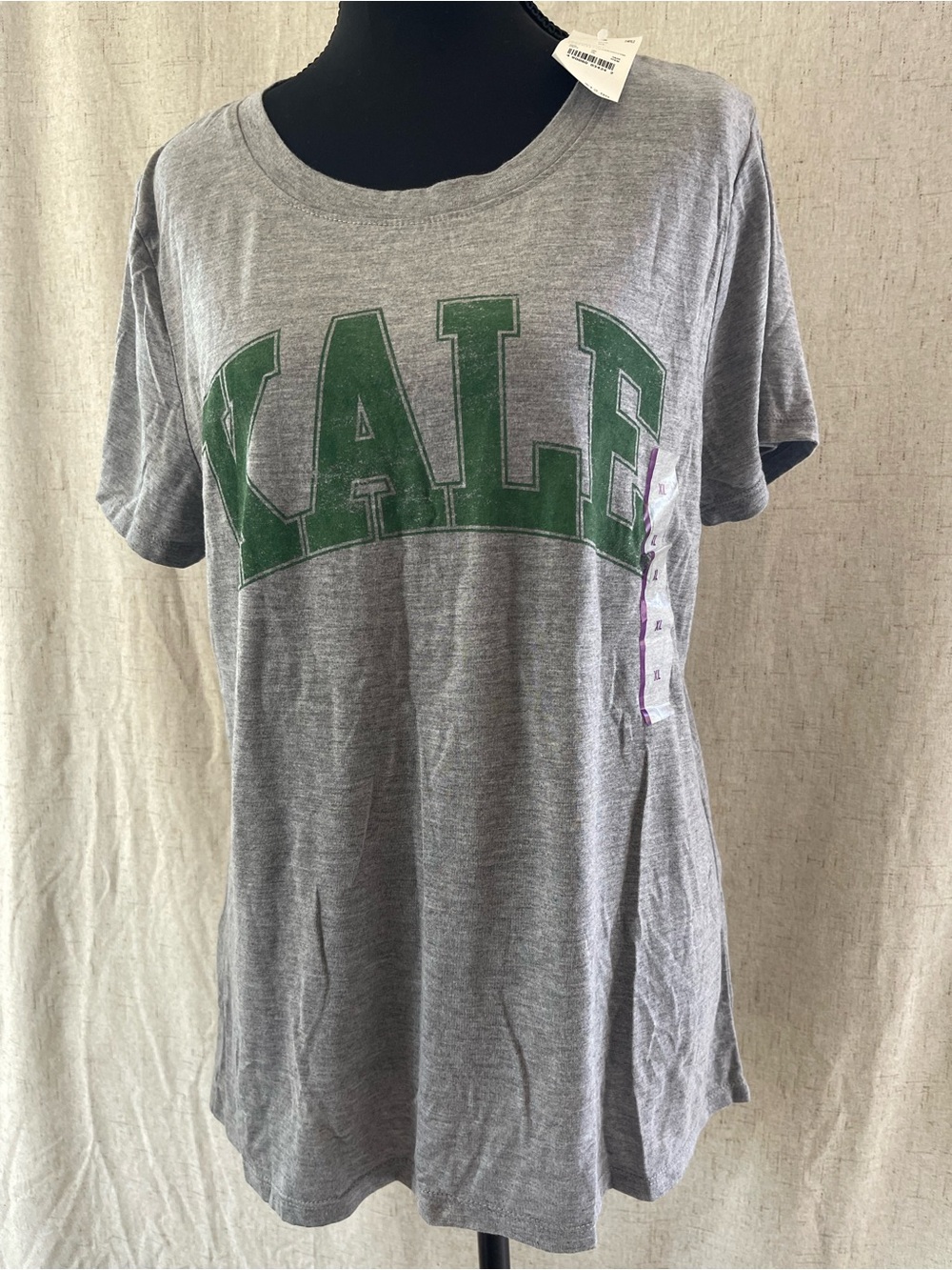 Grey 'KALE' Graphic Tee - Women's Grey Short Sleeve Top